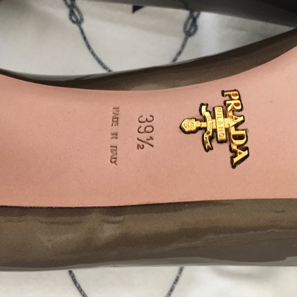 Prada Taffetas Vogue Fumo Patent Leather Pumps 39.5/9.5 Smoke Gray/Bronze - Picture 8 of 10